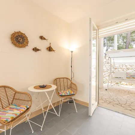 Apartment Raffaela - Piano Terra - Via Tasso Torre Suda